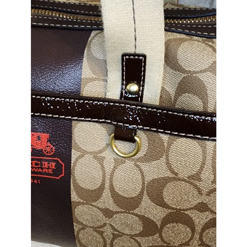Coach Signature Canvas Satchel in Khaki/Brown